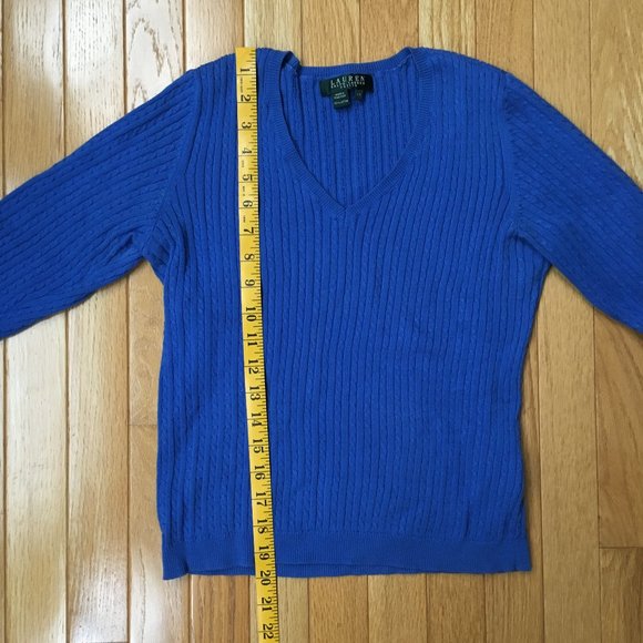 Ralph Lauren  V-Neck Cable Knit Blue Sweater Size P - Picture 4 of 7